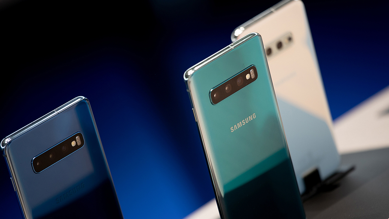 The regular Samsung Galaxy S10 doesn’t include a TOF sensor, but the 5G version does.